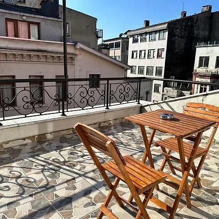 New Pera Apart-hotel