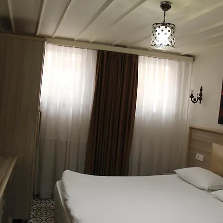 Jasmine & Boutique Aparthotel 2*