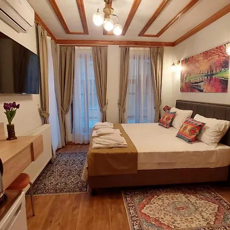 Fevzi Pasa & Bed & Breakfast Istanbul