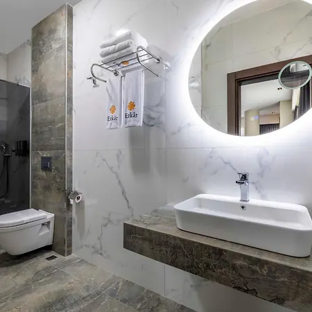 Hotel Ezkar Bathonea Art