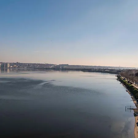 Hotel Ezkar Bathonea Art 4*