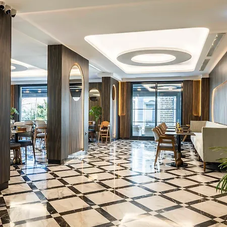 Ezkar Bathonea Art Hotel
