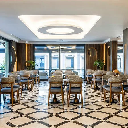 Hotel Ezkar Bathonea Art 4*