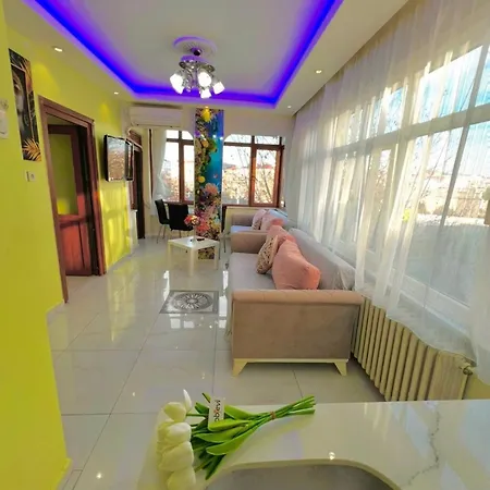 Istanbulun Kral Dairesi Asansoerlue Ve 2 Klimali Apartment *