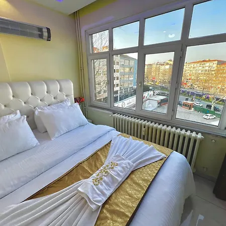 Apartment Istanbulun Kral Dairesi Asansoerlue Ve 2 Klimali Istanbul