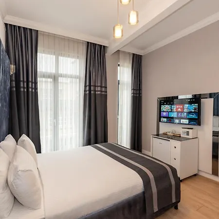 Hotel The Now