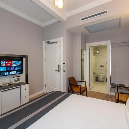 Hotel The Now