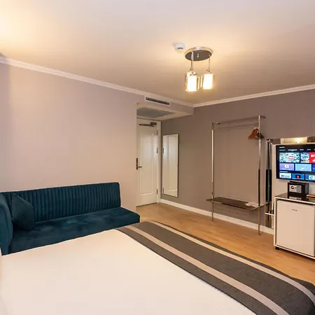 The Now Hotel