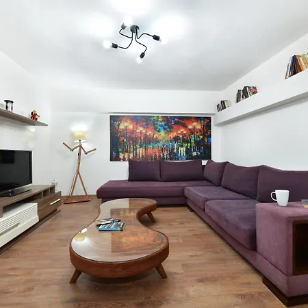 Apartament Historical Wood Dublex At Taksim&galata
