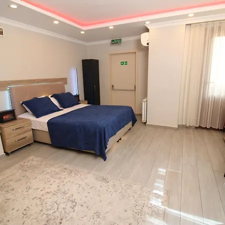 Sahra Kent Kadikoey * Istanbul