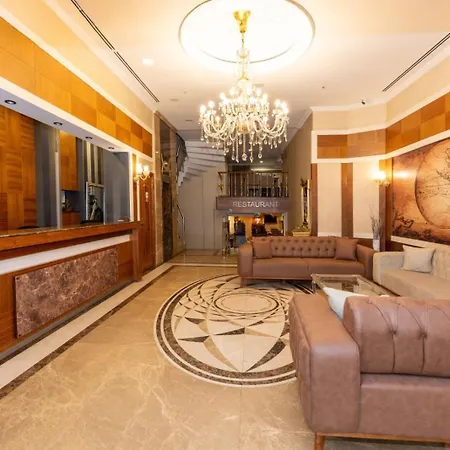 Crestium Prime Square Hotel *