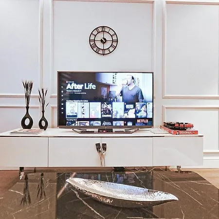 Apartment 2bedroom And At Taksim With Free Parking