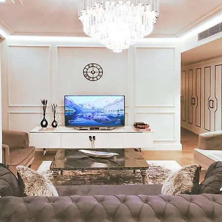 2bedroom And At Taksim With Free Parking *