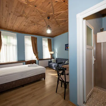 호텔 Taksimantiqueotel
