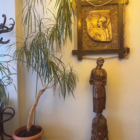 Comfortable And Lovely, In The Heart Of Apartment *