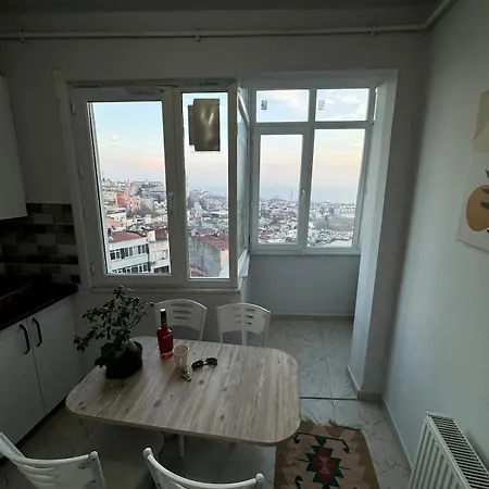 Apartment Bosphorus View And Cozy House! Istanbul