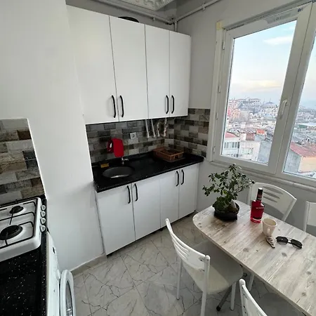 Bosphorus View And Cozy House! *