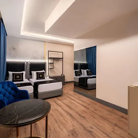 Western Premier Hidden Hills Estambul