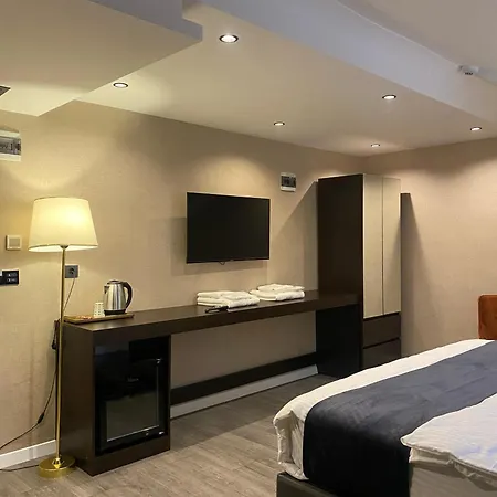 Grand Armada 4*