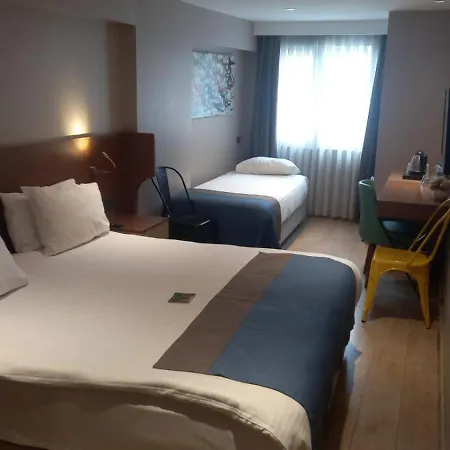 Redmont Nisantasi Hotel 3*