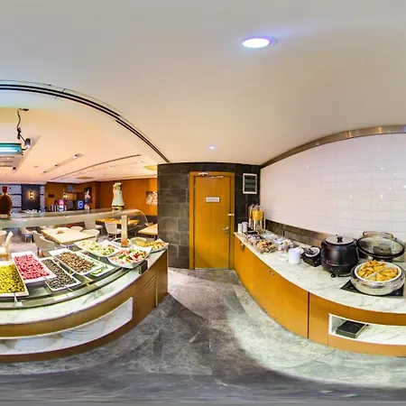 Отель Yuksel Yenikapi 4*
