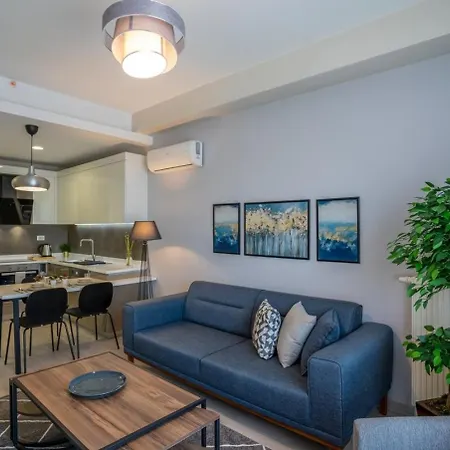 Stylish Urban Apt- Soak Up The City's Vibes Istanbul