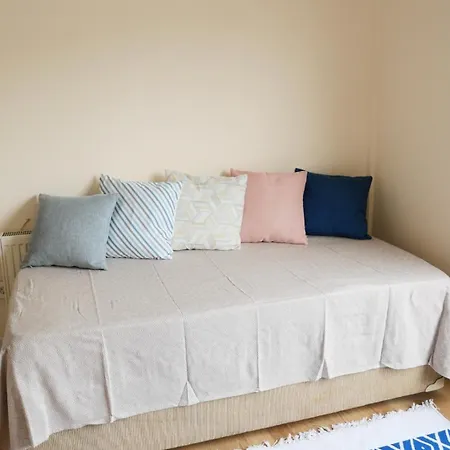 Stylish Triplex With Turkish Bath, Terrace, Location Villa