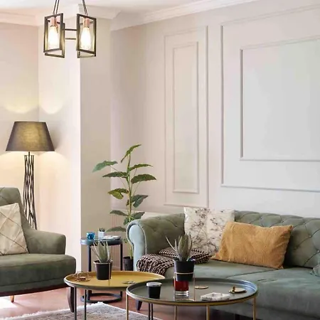 Modern And Close To Center Istanbul