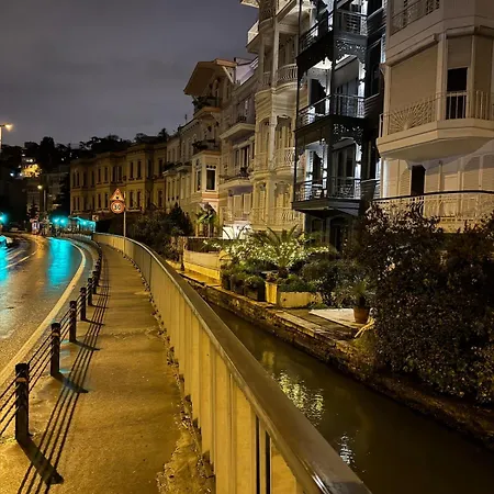 Historic White Mansion Bosphorus & Church View * Istanbul