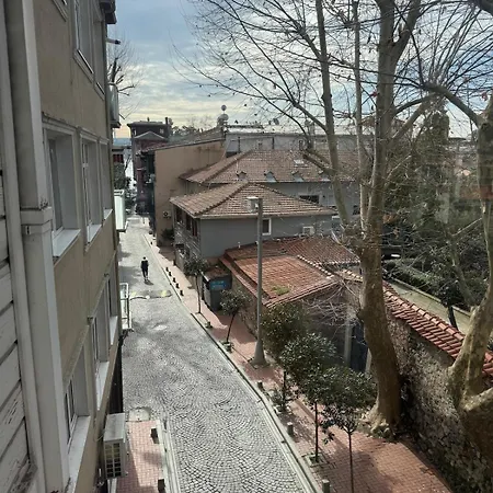 Historic White Mansion Bosphorus & Church View * Istanbul