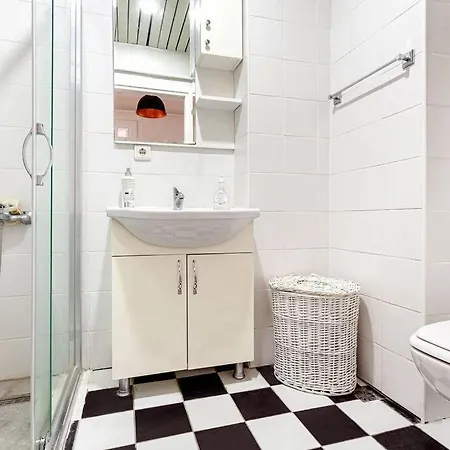 Apartment Location With 2 Bedrooms Istanbul