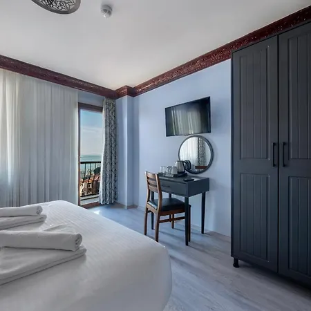 Hotel Mytra