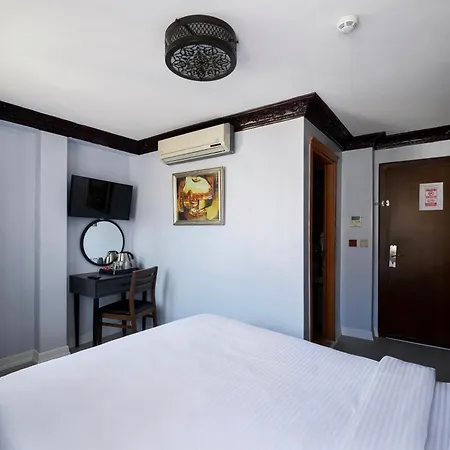 Mytra Hotel