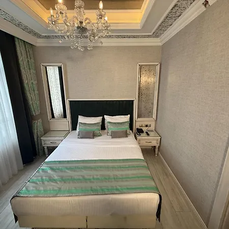 Отель Manesol Old Bosphorus 4*