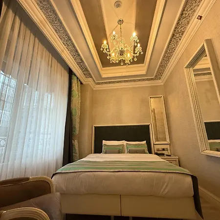 Отель Manesol Old Bosphorus 4*