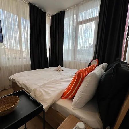 Roj Apartment Istanbul
