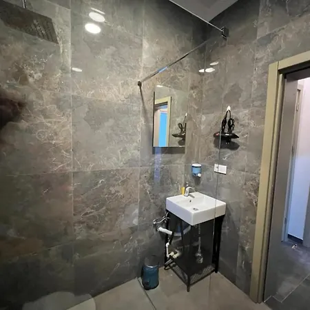 Roj Apartment Istanbul