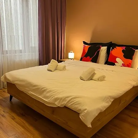 Roj Apartment *
