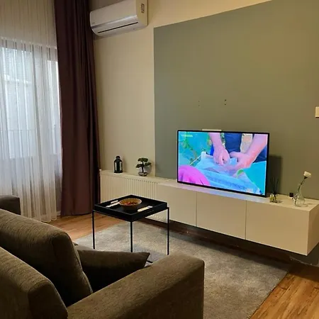 Apartment Roj *
