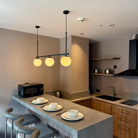 Cityloft 147 *