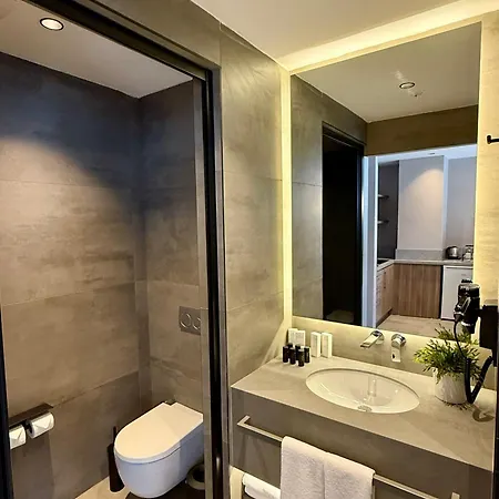 Отель Cityloft 147 *