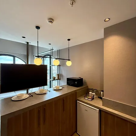 Cityloft 147 *
