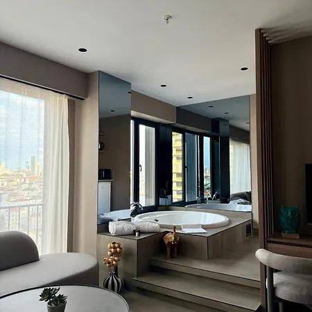 Cityloft 147 *