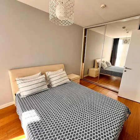 Divan - Guenesli Near Atakoey Metro Station اسطنبول