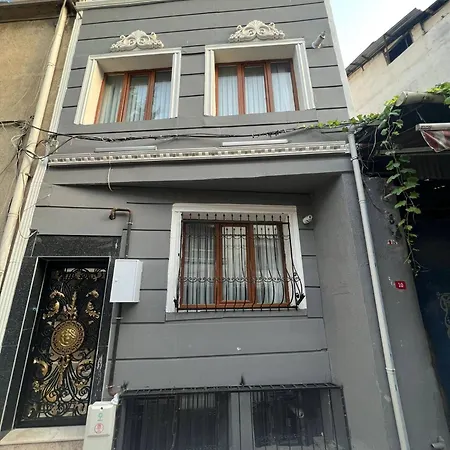 Pequena Casa Apartment