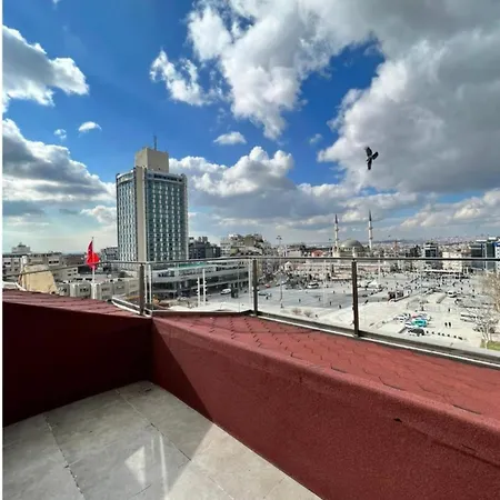 Wonder Homes - Cozy Penthouse, Terrace, Taksim Mete 16 Apartment Istanbul