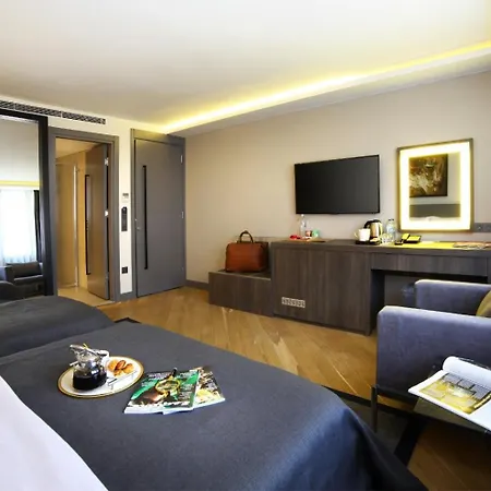 The Capital Aparthotel 2*