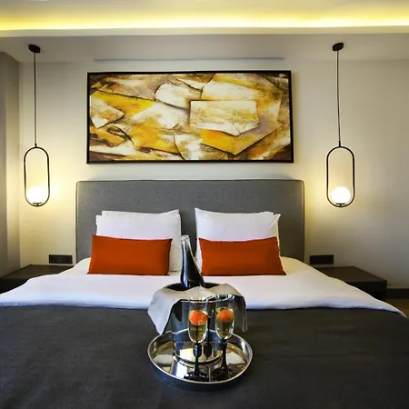 Aparthotel The Capital