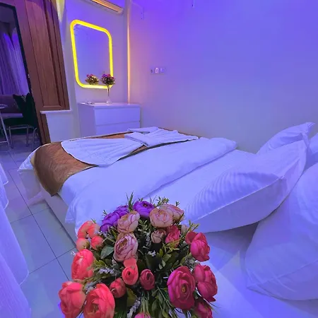 Apartment Istanbulun Kral Dairesi Asansoerlue Ve 2 Klimali Istanbul