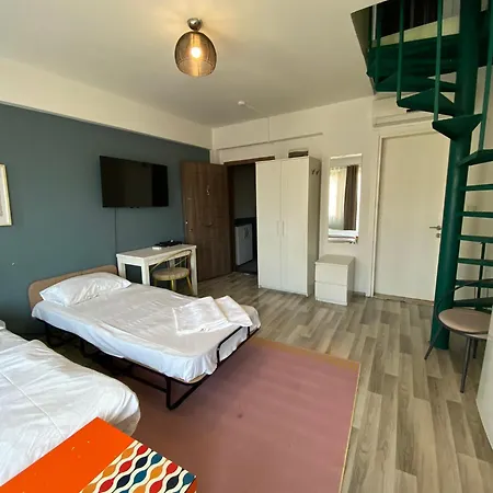 Hub Flats Hotel 4*